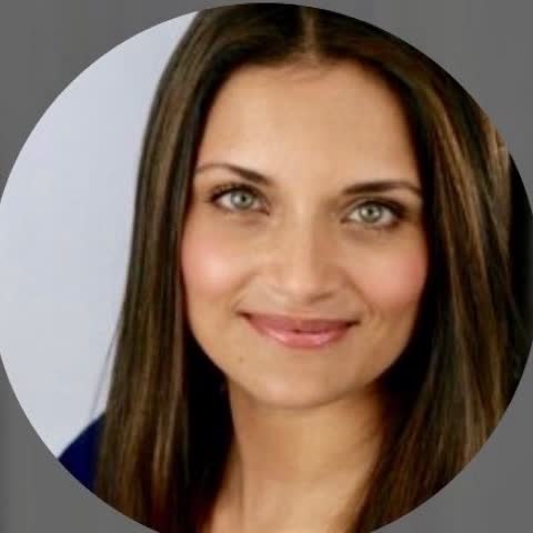 Portrait of Dr. Shefali